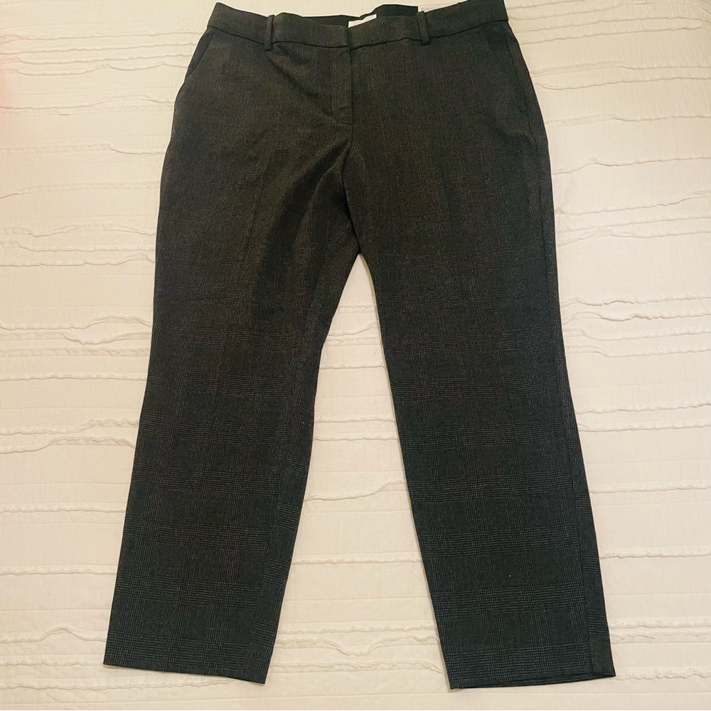 H&M Women’s Black and Grey Cropped Pants NWT